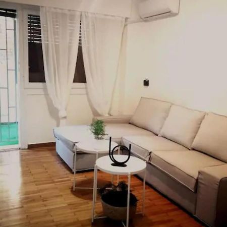Apartment With Private Patio アテネ エクステリア 写真